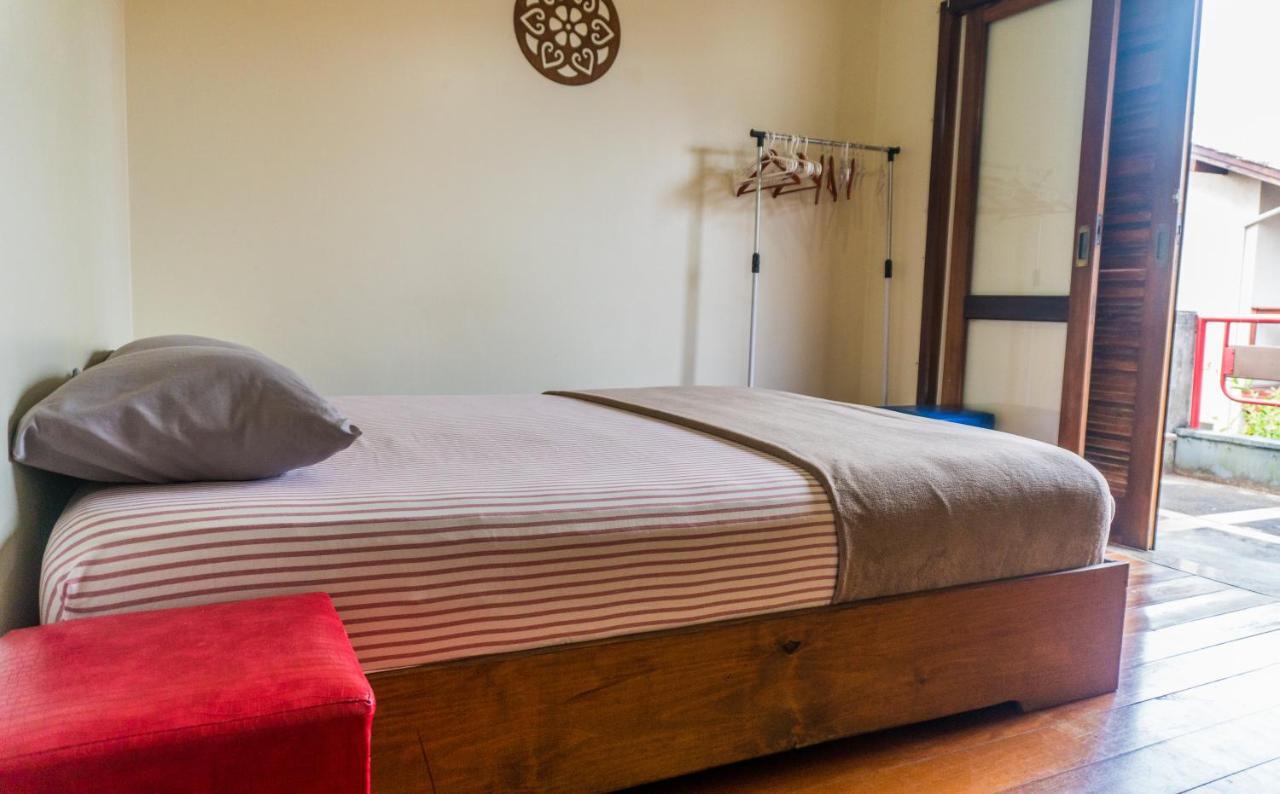 Sunhouse Hostel ฟลอเรียนอโปลิส ภายนอก รูปภาพ